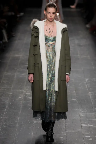 Look 65